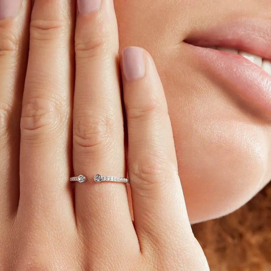 AGATHA FR Bague Fine UNIQUE - Cristal / Argenté 4 AGATHA FR Bague Fine UNIQUE - Cristal / Argenté – Image 2